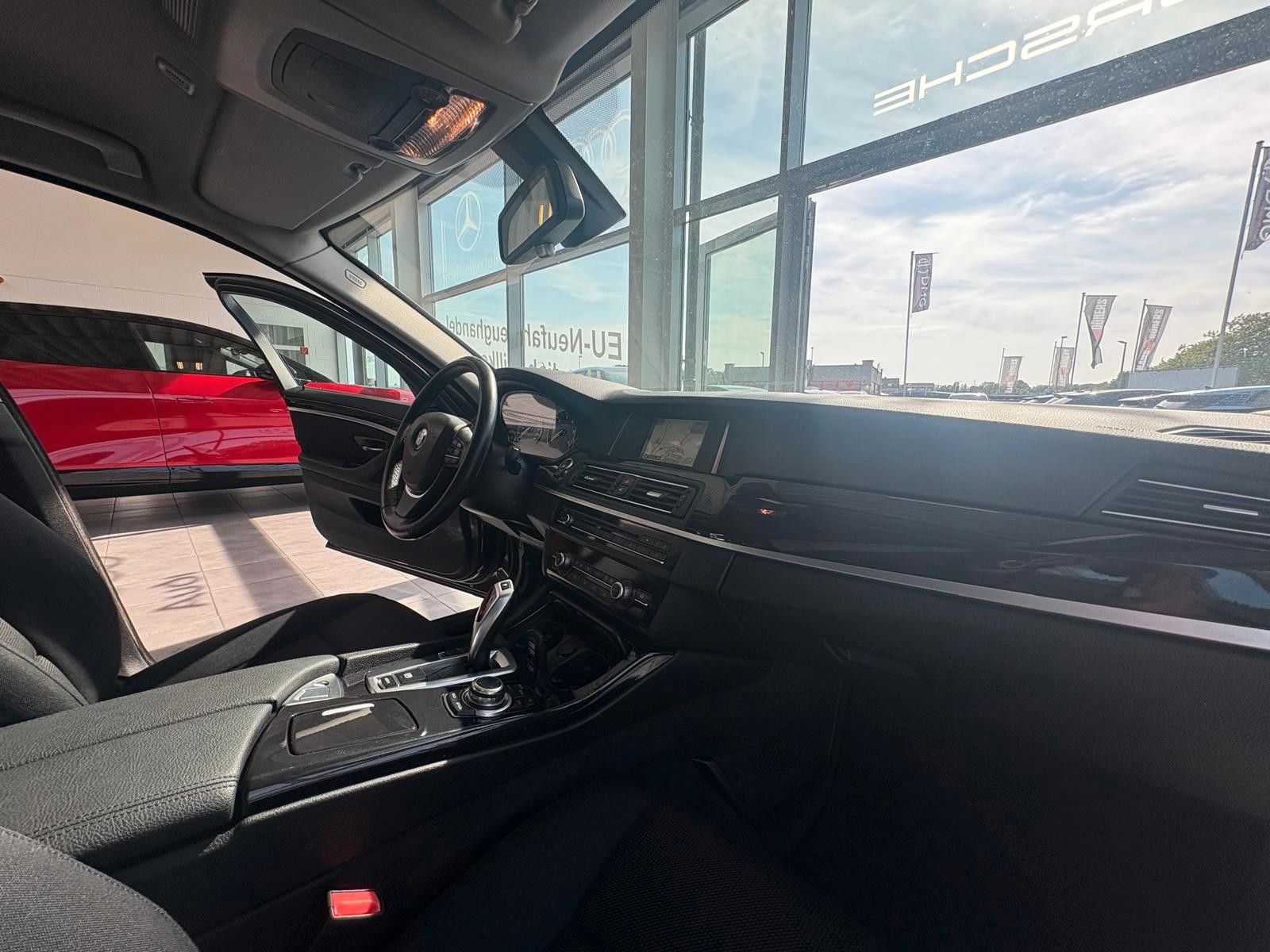 Fahrzeugabbildung BMW 518 Touring/E-Sitze/Navi/PDC/Xenon
