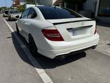 Mercedes-Benz C 350 BlueEFFICIENCY. - AMG Styling - Sportpaket - Mercedes-Benz C 350 mit Benzin-Antrieb: Coupé