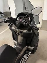 Piaggio MP3  530 HPE Exklusiv - PIAGGIO TRIKE