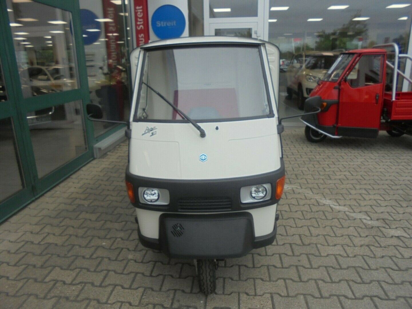 Fahrzeugabbildung Piaggio Ape 50 Kasten weiß,auch als 25kmh erhältlich*