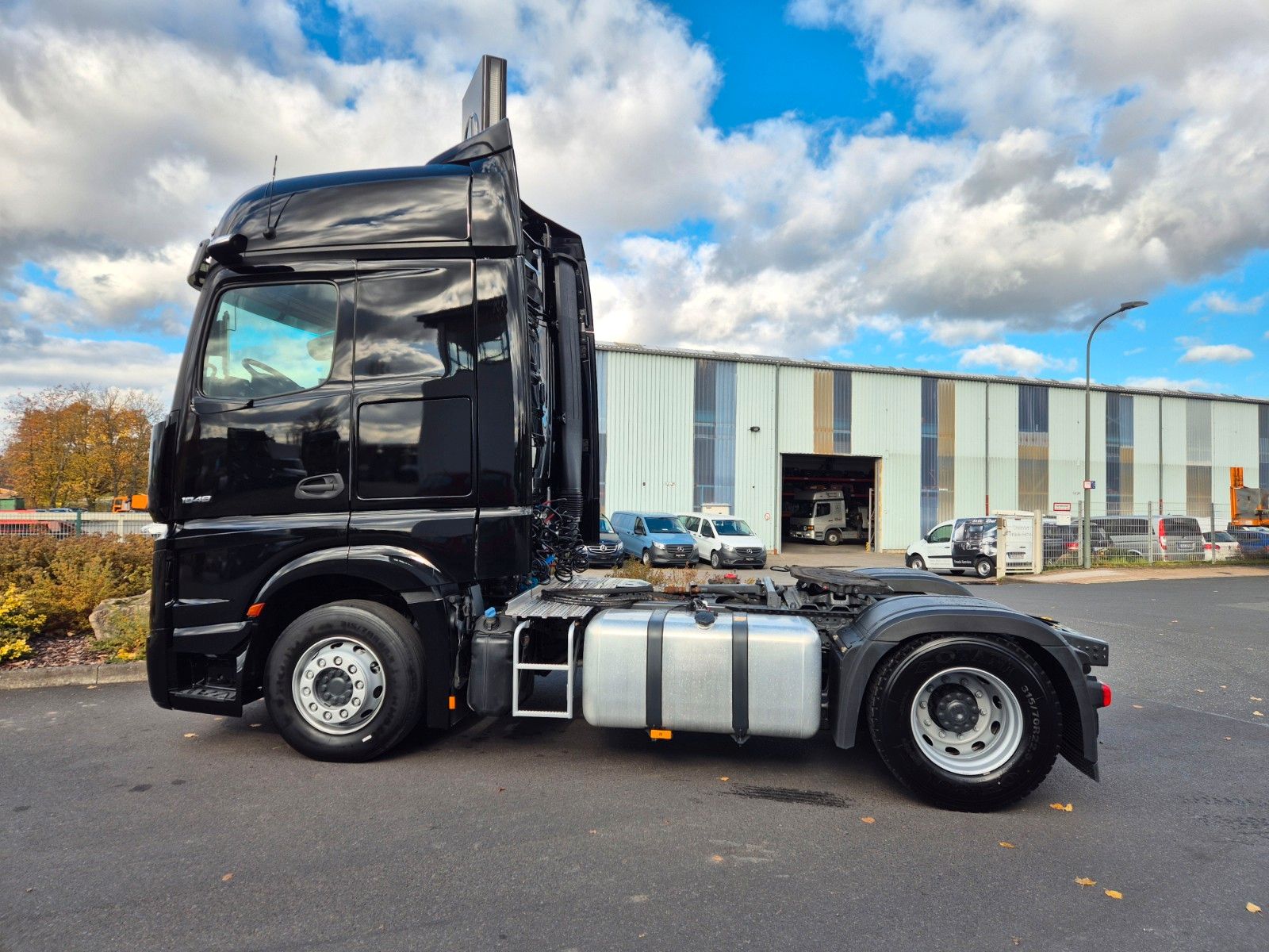 Fahrzeugabbildung Mercedes-Benz Actros 1848 LS Hydraulik Reatarder Standklima