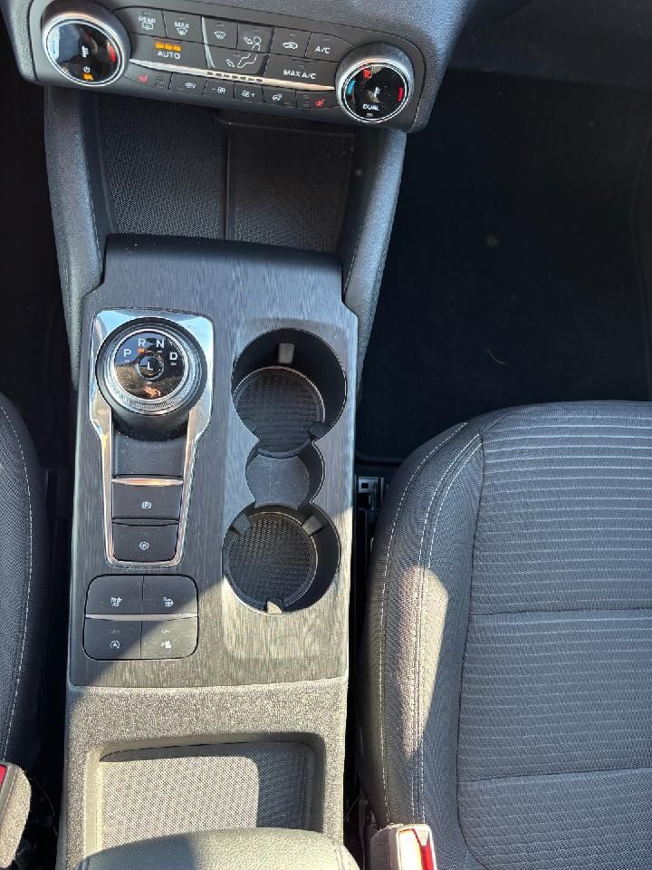 Fahrzeugabbildung Ford Kuga Titanium