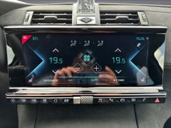 Fahrzeugabbildung DS Automobiles DS 7 1.6 E-Tense 225 EAT8 Performance Line +