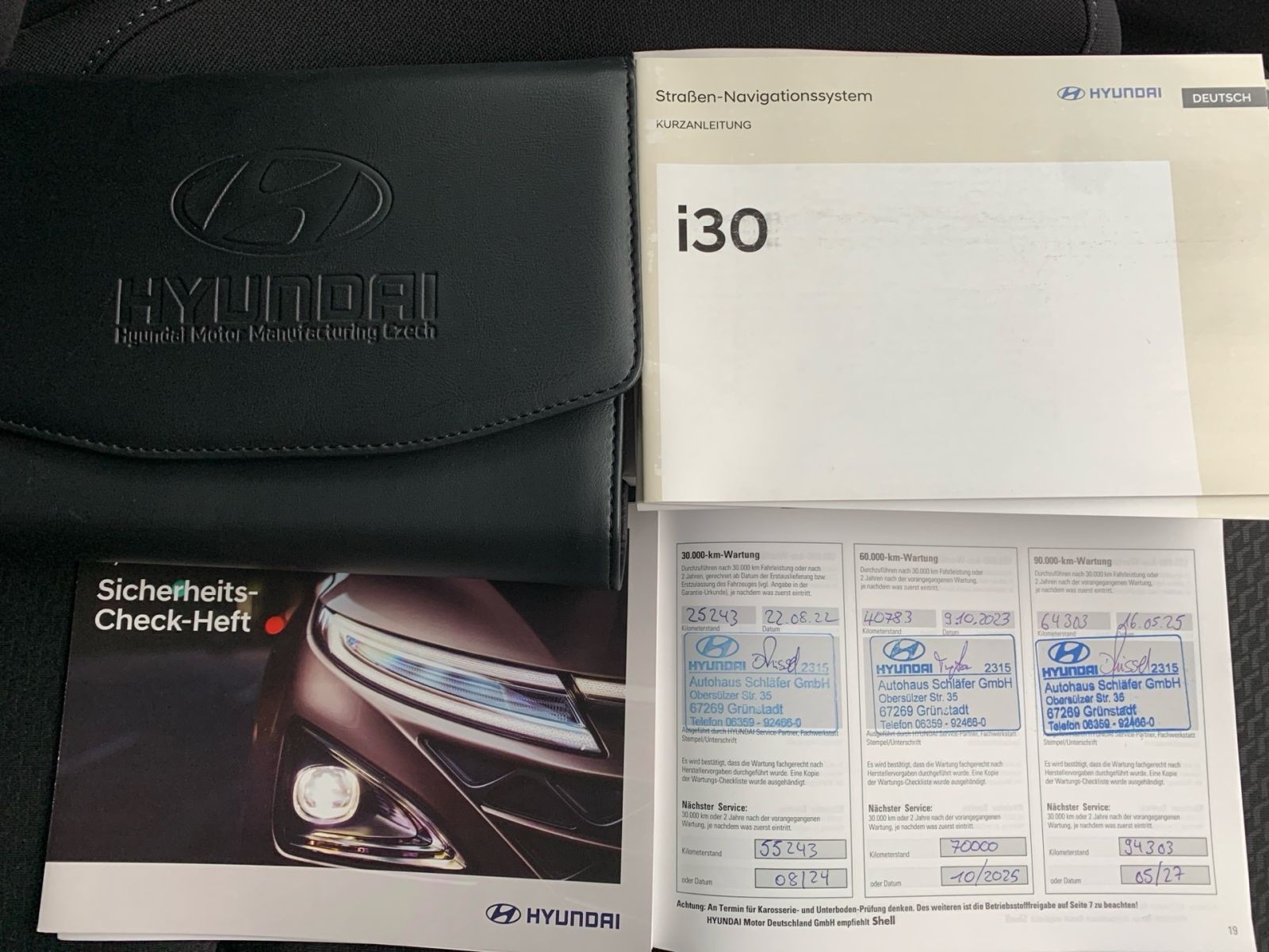 Fahrzeugabbildung Hyundai i30 Kombi 1.6 CRDi 7-DCT Style Navi 1Hd