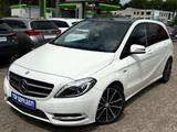 Mercedes-Benz B-Klasse Service*Bremsen NEU*Reifen NEU*Pano!! - Mercedes-Benz B-Class in Bremen