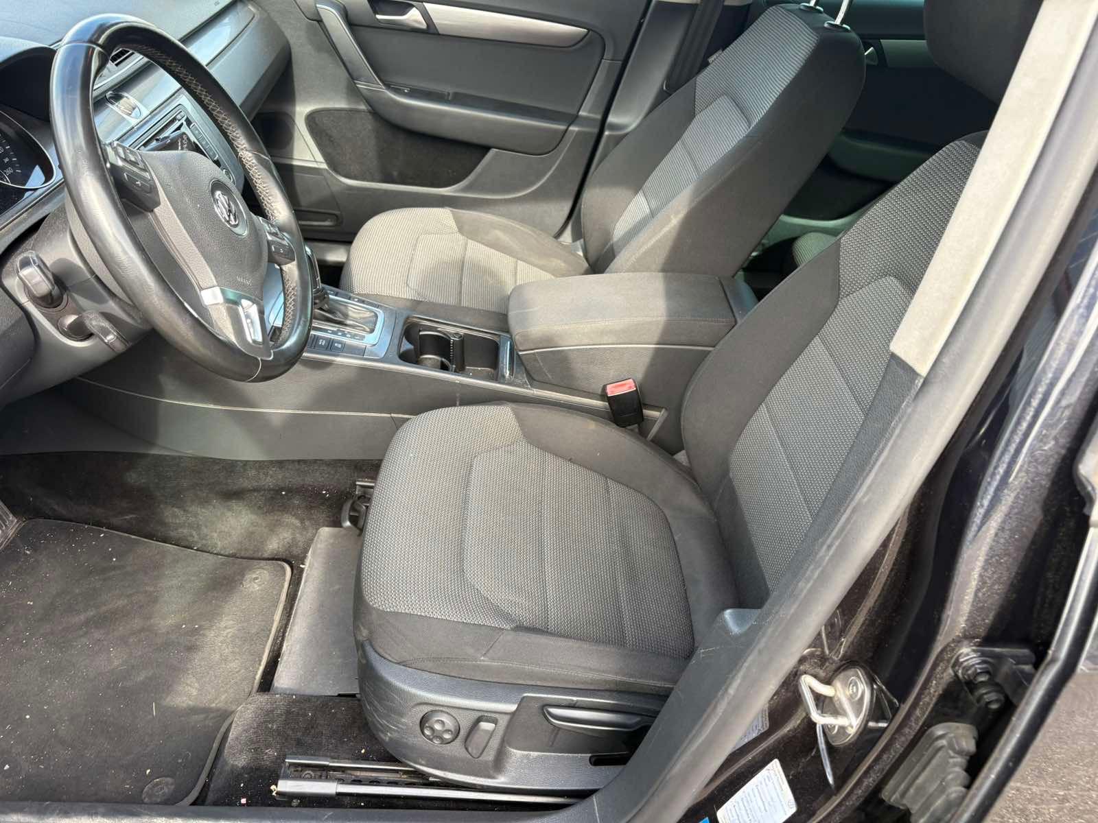 Volkswagen Passat 2012 — photo 6