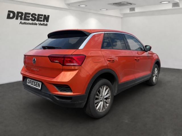 Volkswagen T-Roc Basis 1.6 TDI Winterpaket+Navi+Apple CarPl
