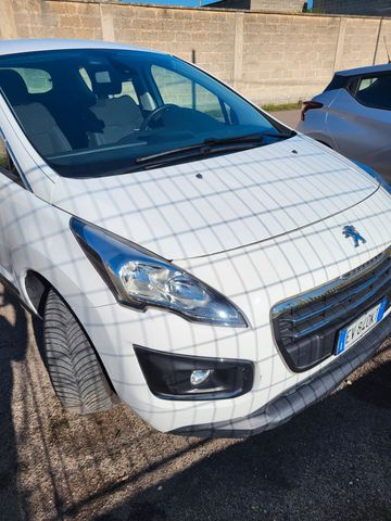 Peugeot 3008 1.6 HDi 115CV Allure