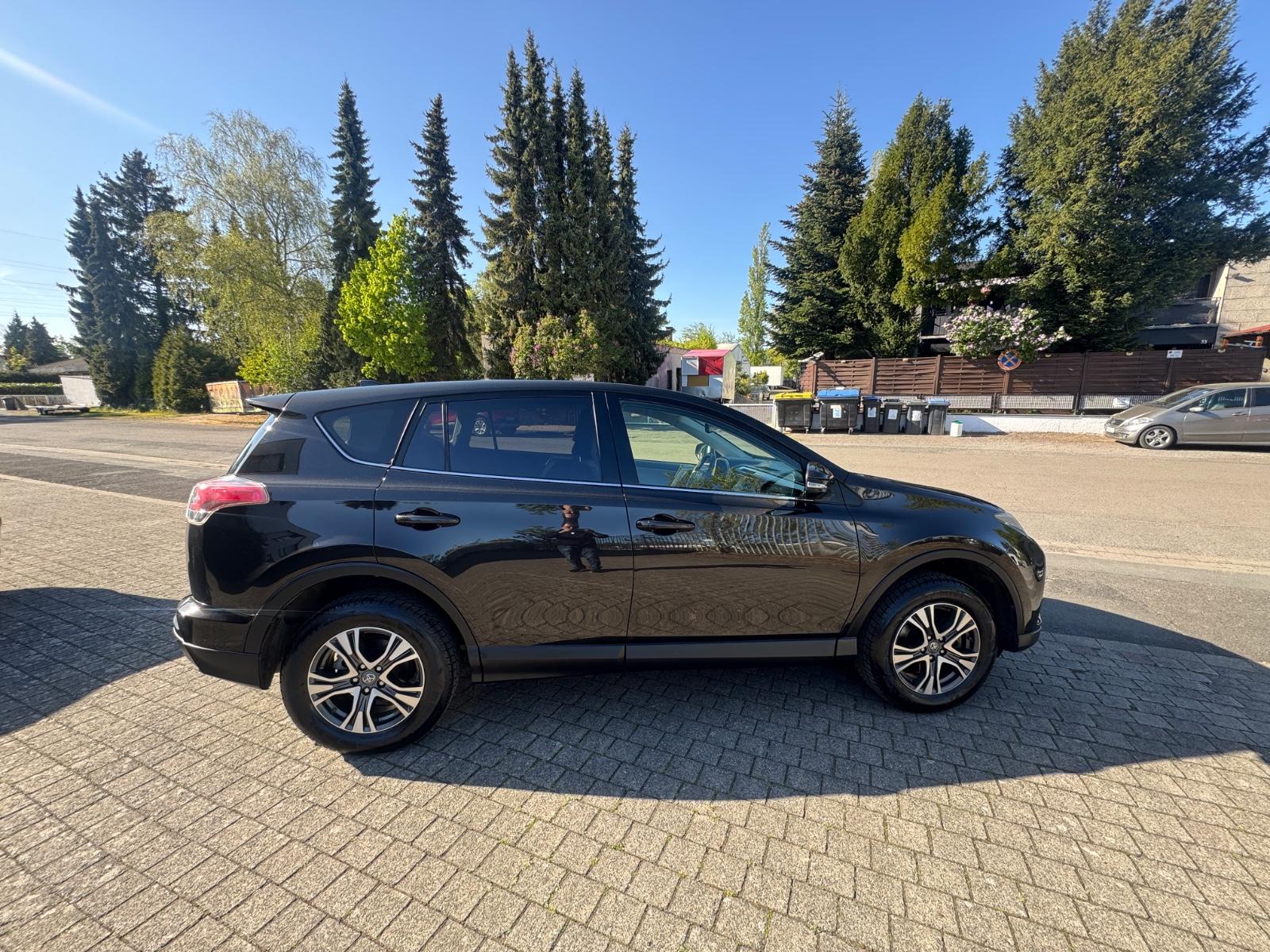 Toyota RAV 4 2,5-l-Hybrid Auto 4x4