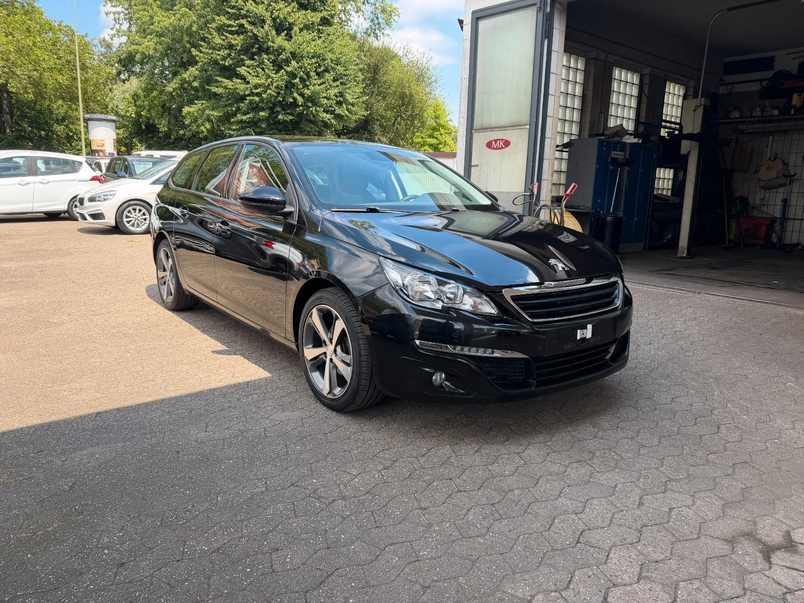 Peugeot 308 SW Active Navigation-Panorama-Dach