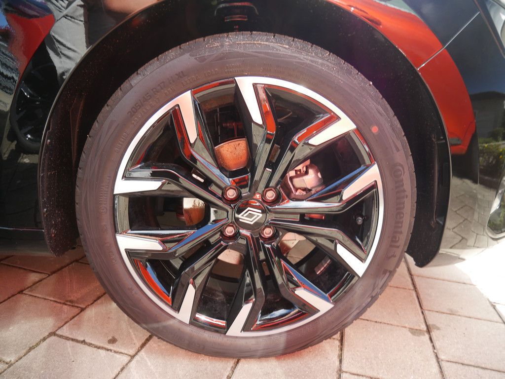 Fahrzeugabbildung Renault Clio Techno TCe 90