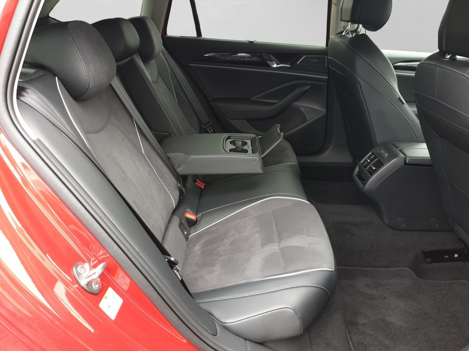 Volkswagen Passat Variant - Bild 7