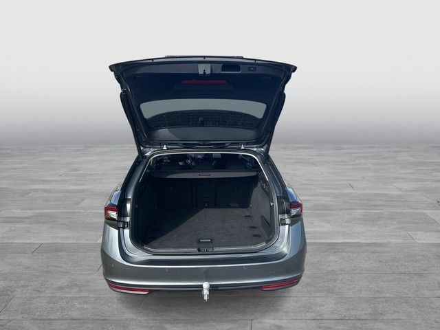 Superb Combi 2.0 TSI Selection AHK MATRIX STANDH