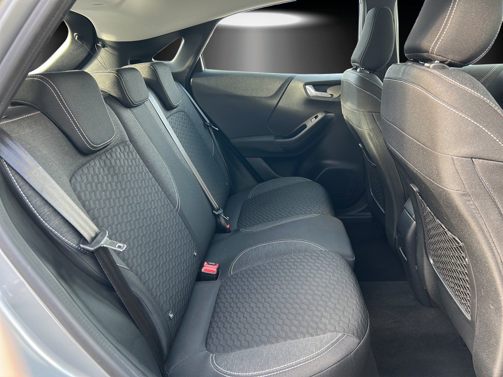 Fahrzeugabbildung Ford Puma 1.0 Titanium Aut./LED/GRA/PDC/SHZ/