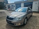 Skoda Octavia Lim. Elegance - gebrauchte Skoda Octavia aus dem Jahr 2012