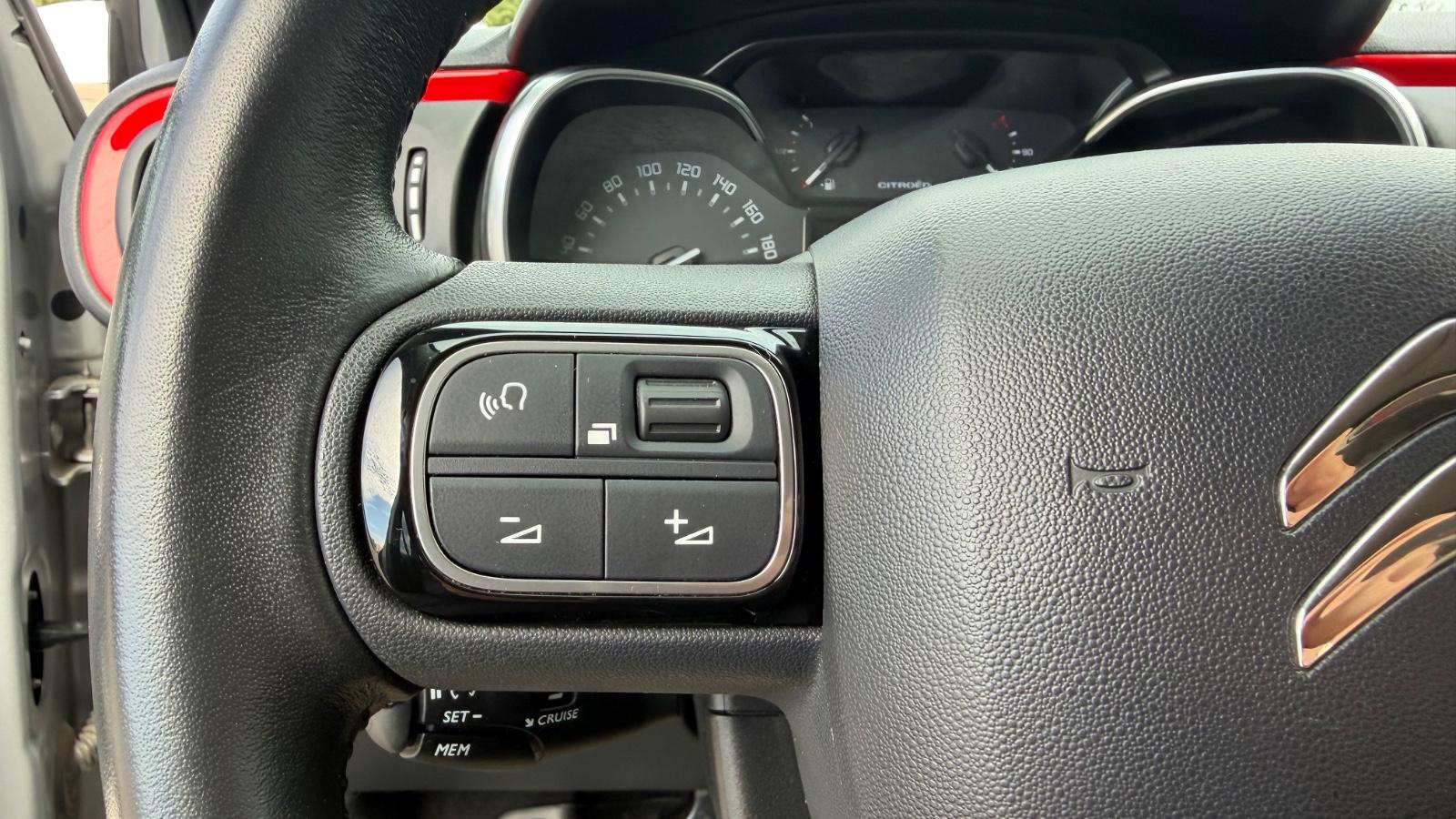 Citroën C3 Feel, Sitzheizung, Einparkhilfe, LED