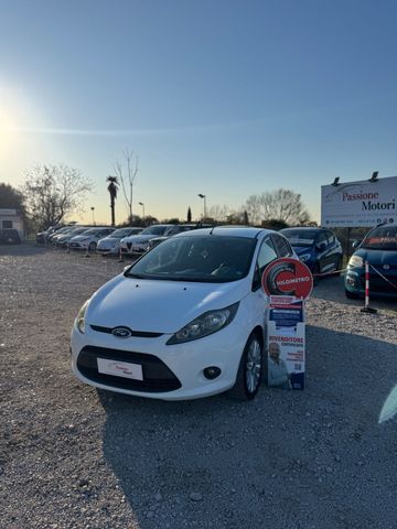 Ford Fiesta 1.4 TDCi 5p. Titanium