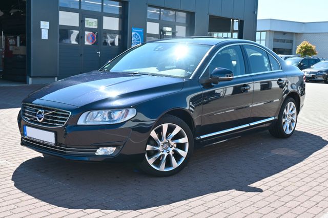 Volvo S80 D4 Mom*AT*ACC*NAV*SITHZ*PANO*XEN*MIETKAUF