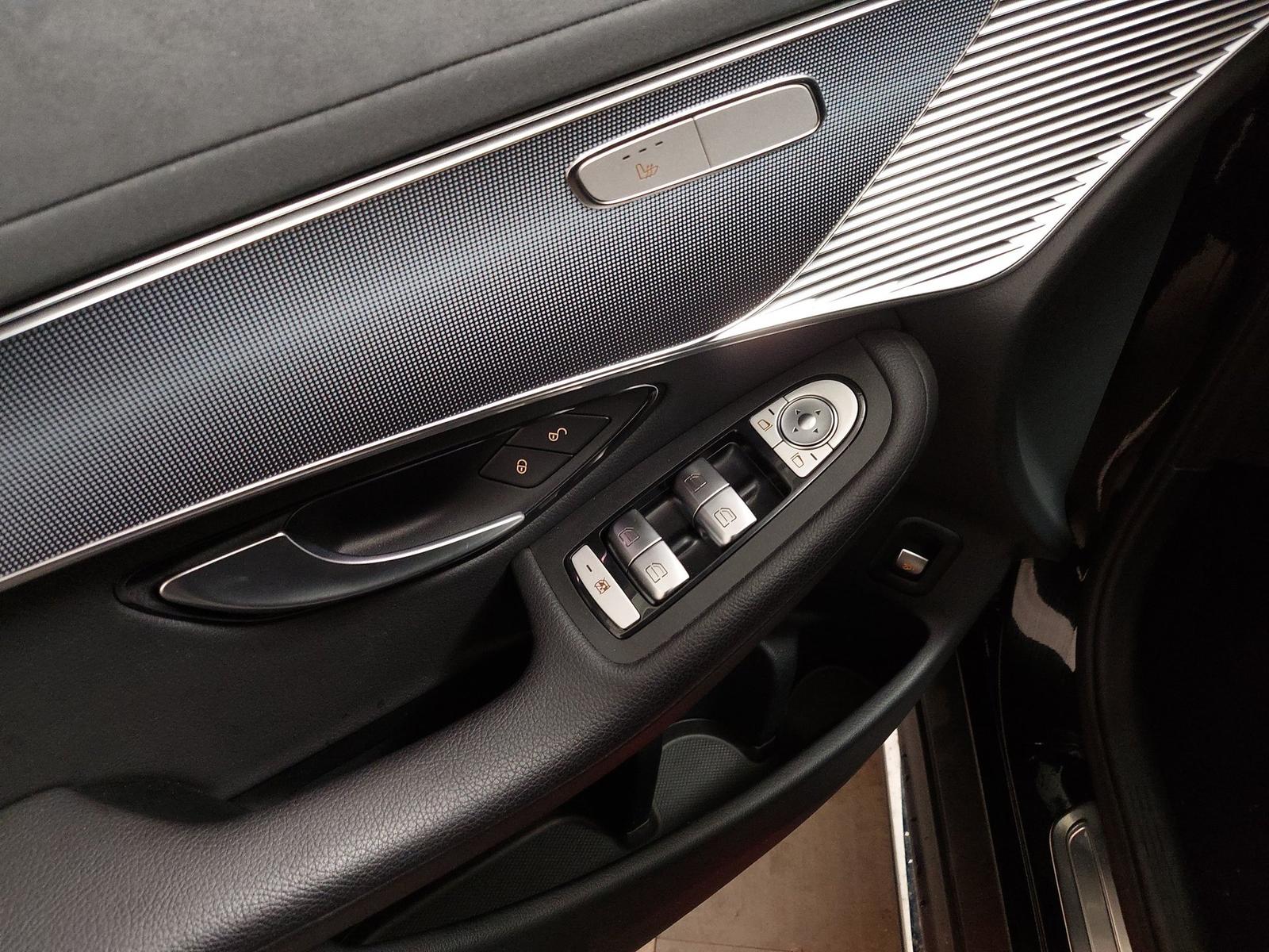 Mercedes-Benz EQC 400 4M Leder Navi LED Kamera Sound