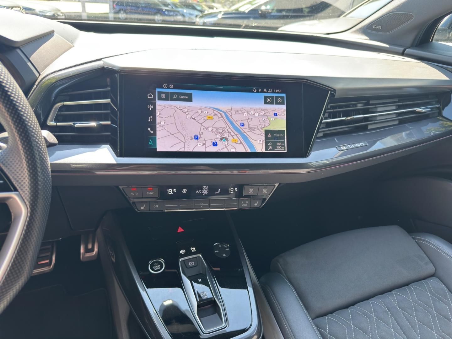 Fahrzeugabbildung Audi Q4 Sportback e-tron 50 quattro, S Line, Pano, As
