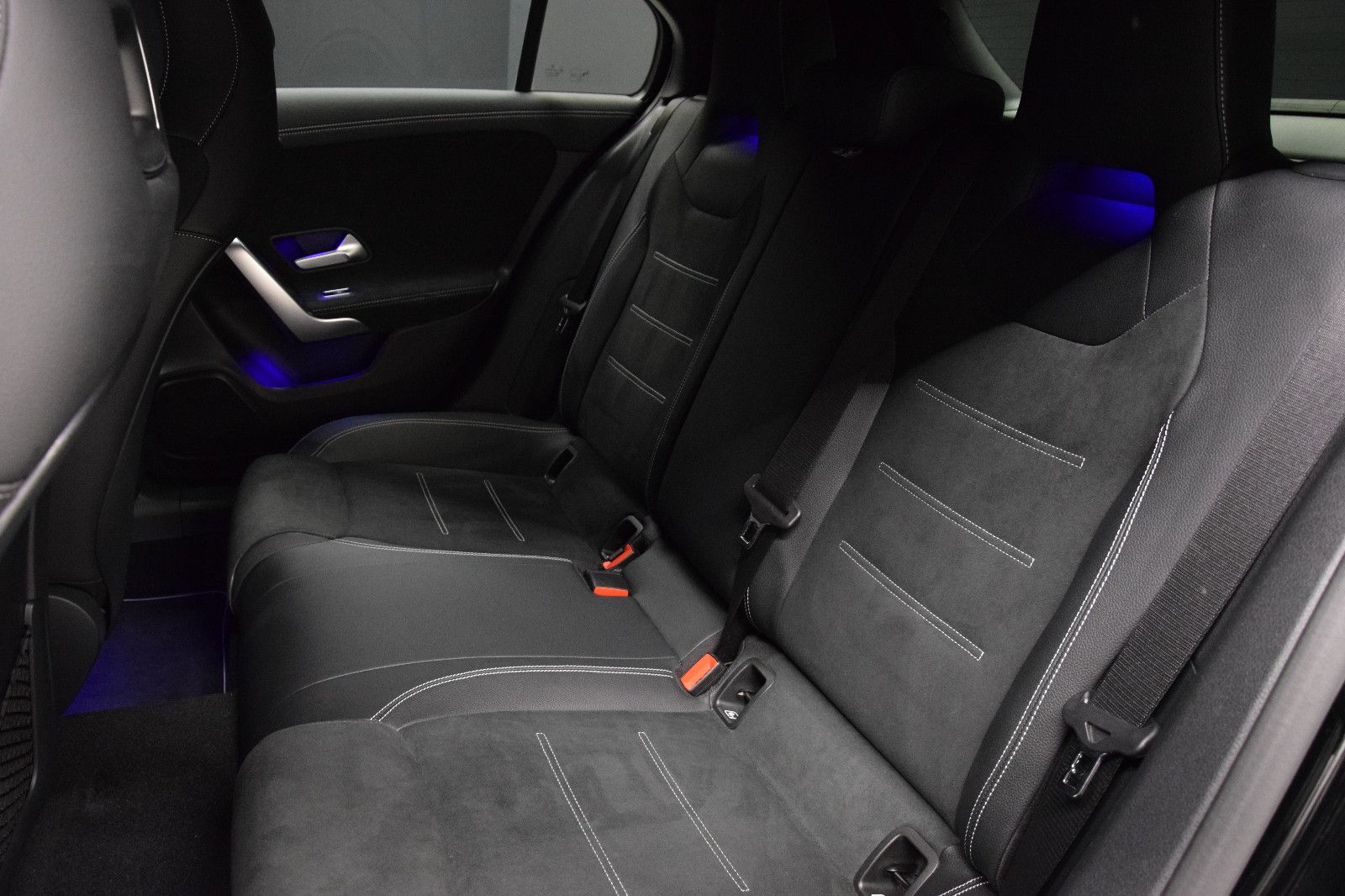 Fahrzeugabbildung Mercedes-Benz A 250 e Edition 2020 AMG Kamera LED MBUX Night