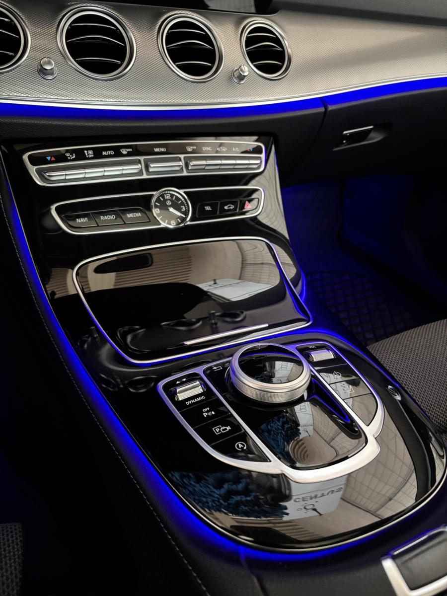 Mercedes-Benz E 220d Automatik,Scheckheft,Burmester,AHK,Navi