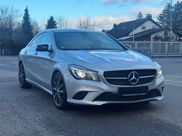 Mercedes-Benz CLA 180 *Night Paket*NAVI*17.000KM*Teilleder*