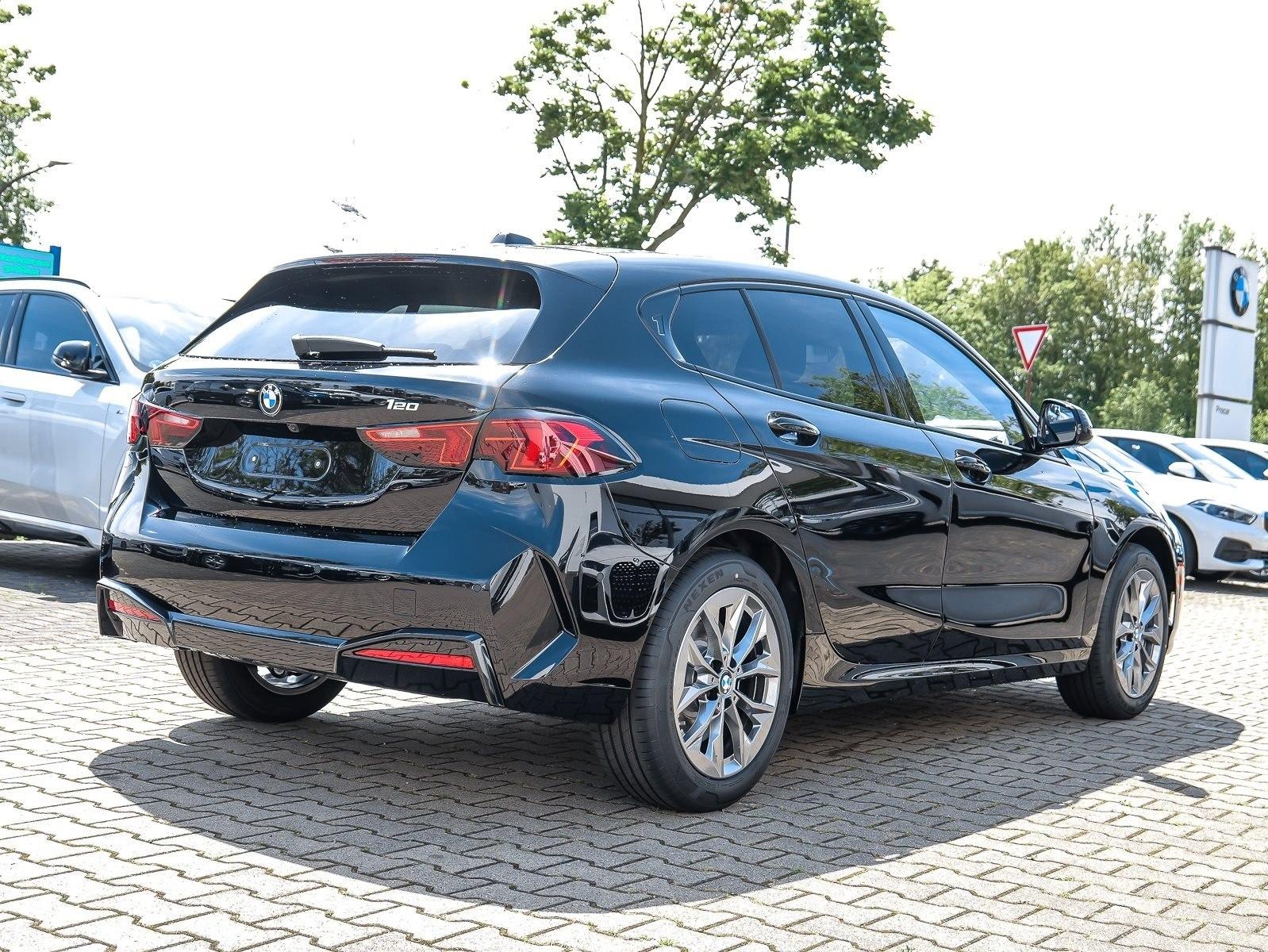BMW 120 AHK RFK NAVI LED PDC V+H DAB Parkass. Klima