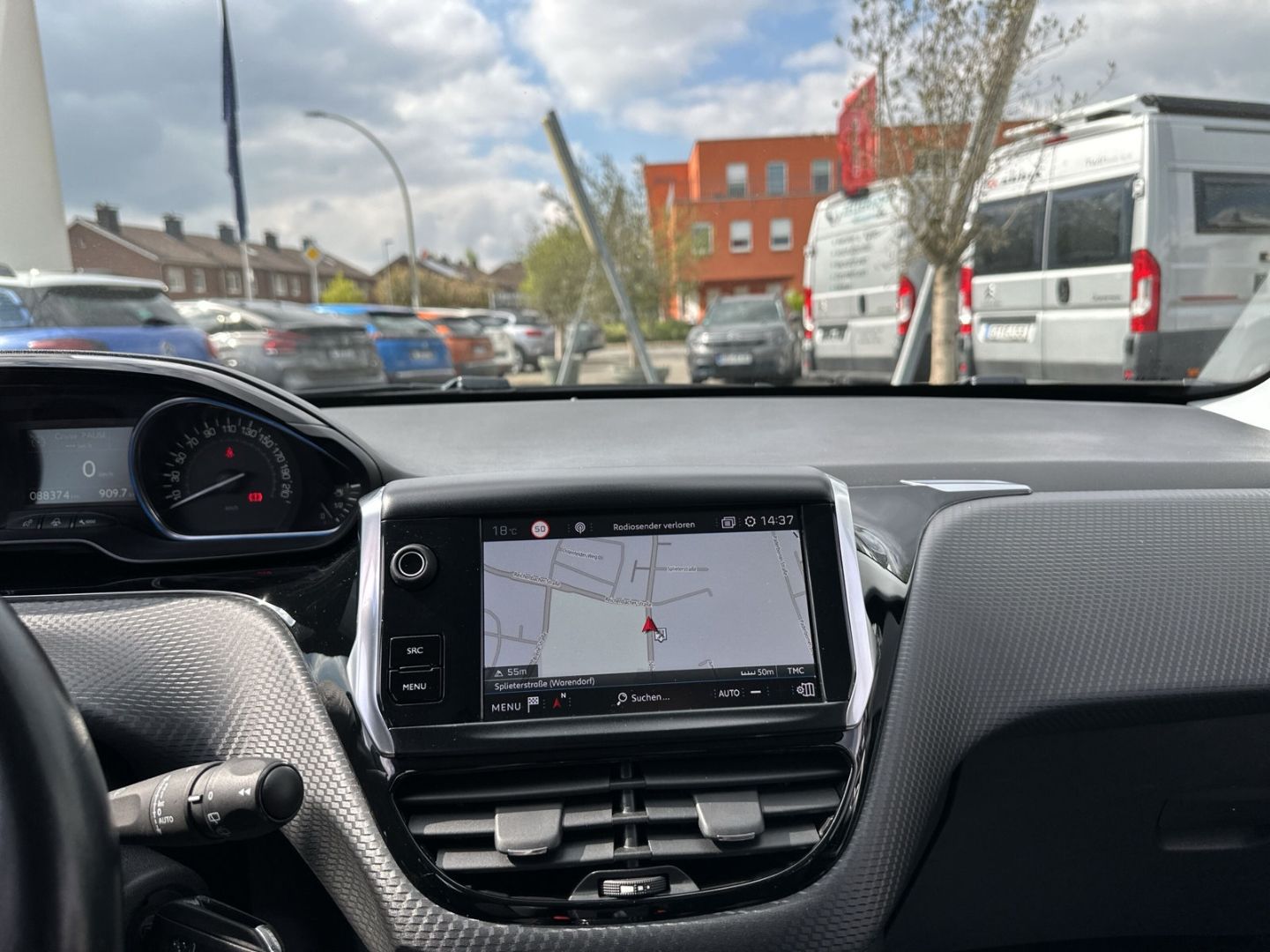 Fahrzeugabbildung Peugeot 2008 1.2 Allure PureTech 82  Tempomat  Navi