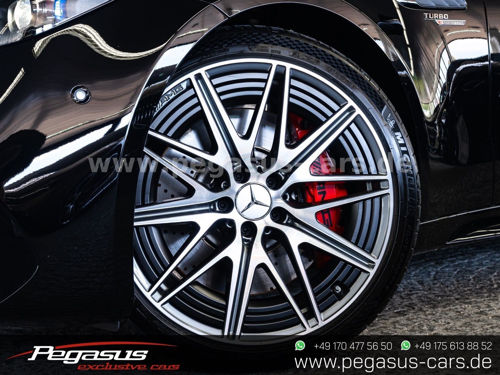MERCEDES-BENZ C 63 AMG - 42