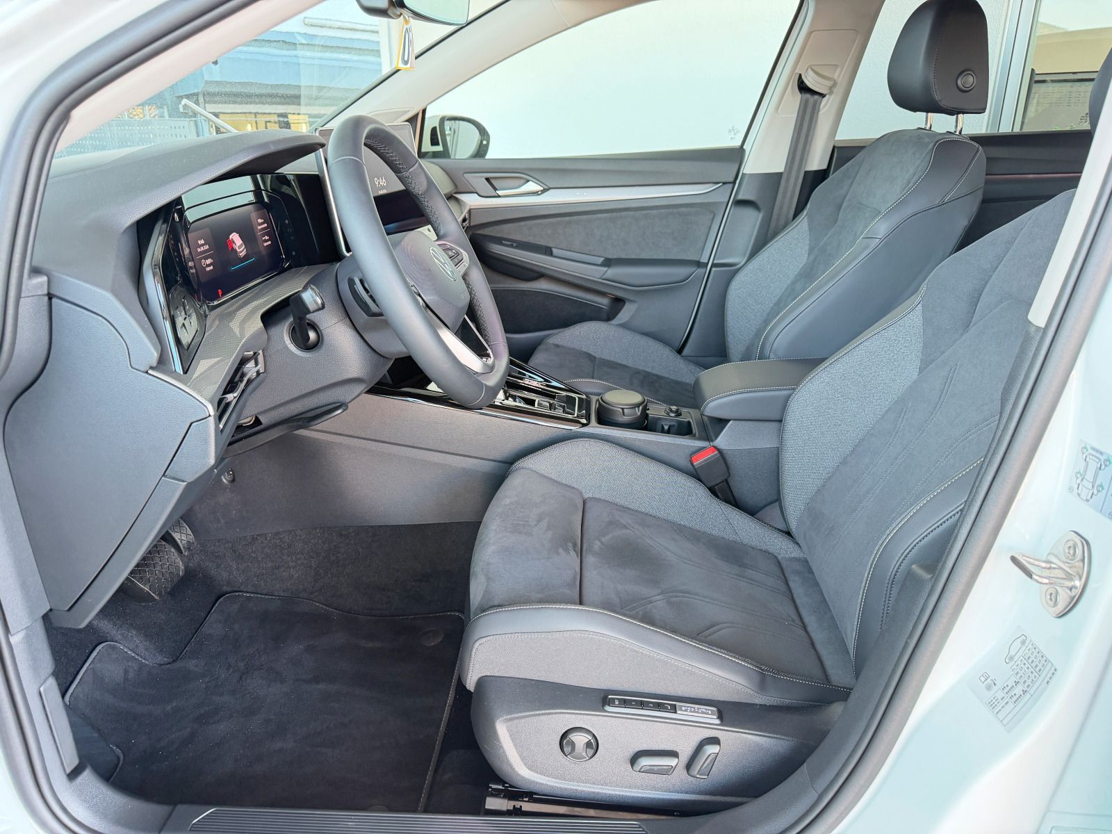 Volkswagen Golf - Bild 10