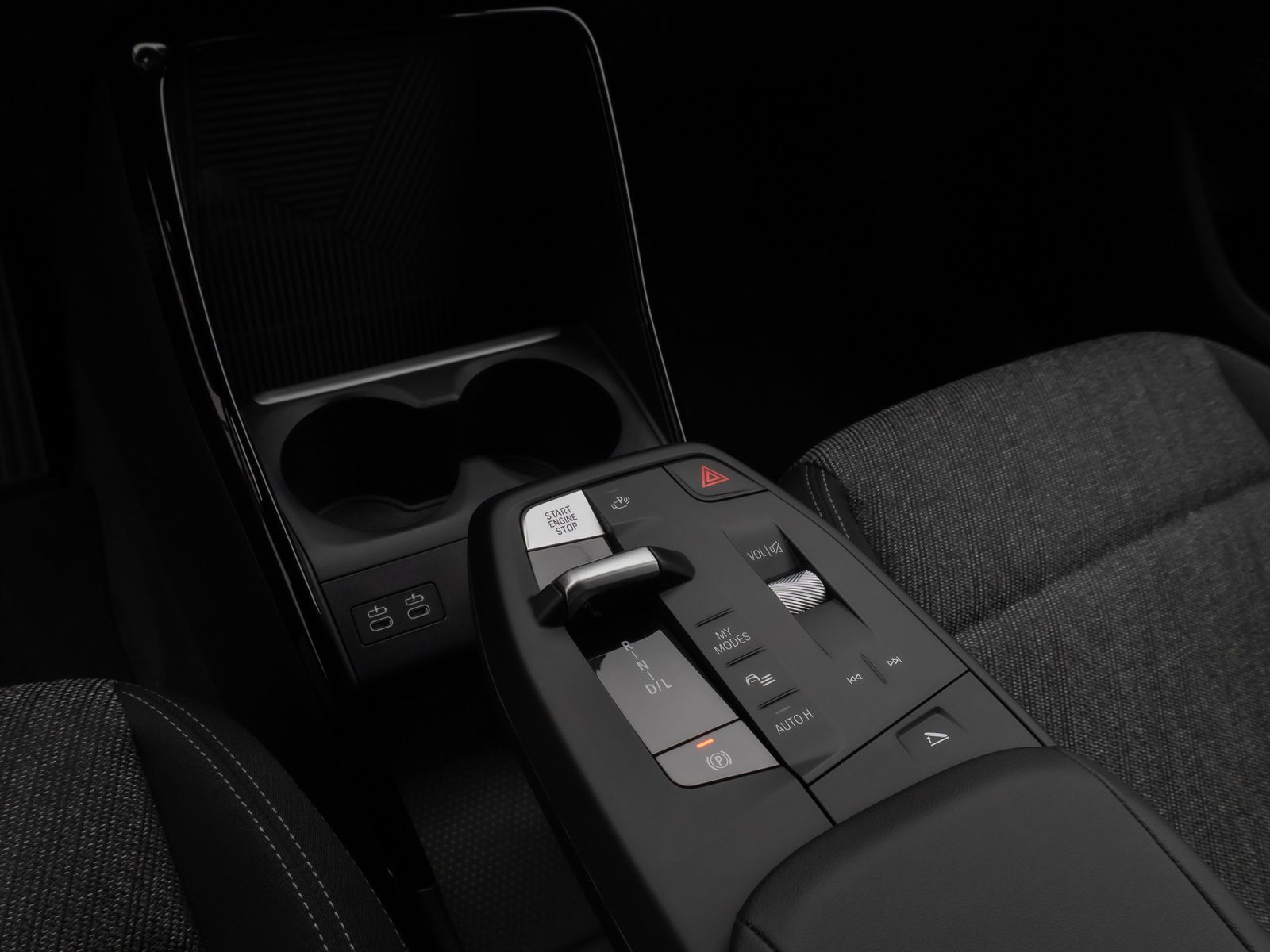 Fahrzeugabbildung BMW 216i Active Tourer Kamera DAB Widscreen Alarm