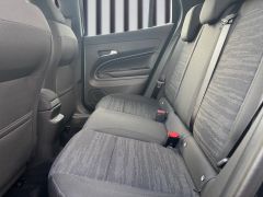 JEEP Avenger 1.2 e-Hybrid DCT Longitude LED+LM+PDC+AU