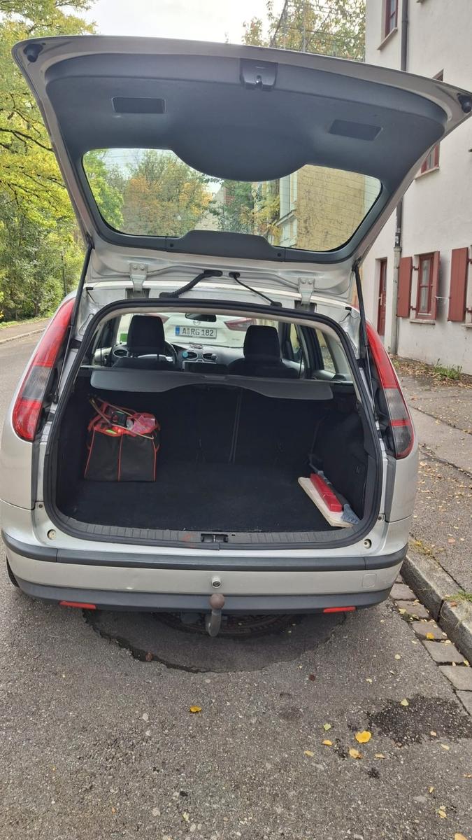 Ford Focus 2006 — двигун 1.560 cm³, 109 HP (80kW)