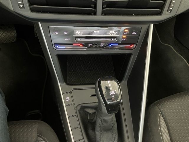 Fahrzeugabbildung Volkswagen Polo 1.0 TSI 70 kW 7-Gang DSG LIVE CLIMATRONIC L