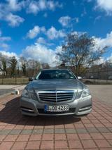 Mercedes-Benz Mercedes E300 - gebrauchte Mercedes-Benz E 300 aus dem Jahr 2011