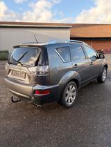 Mitsubishi Outlander 2.2 DI-D Automatik - Mitsubishi 7-Sitzer