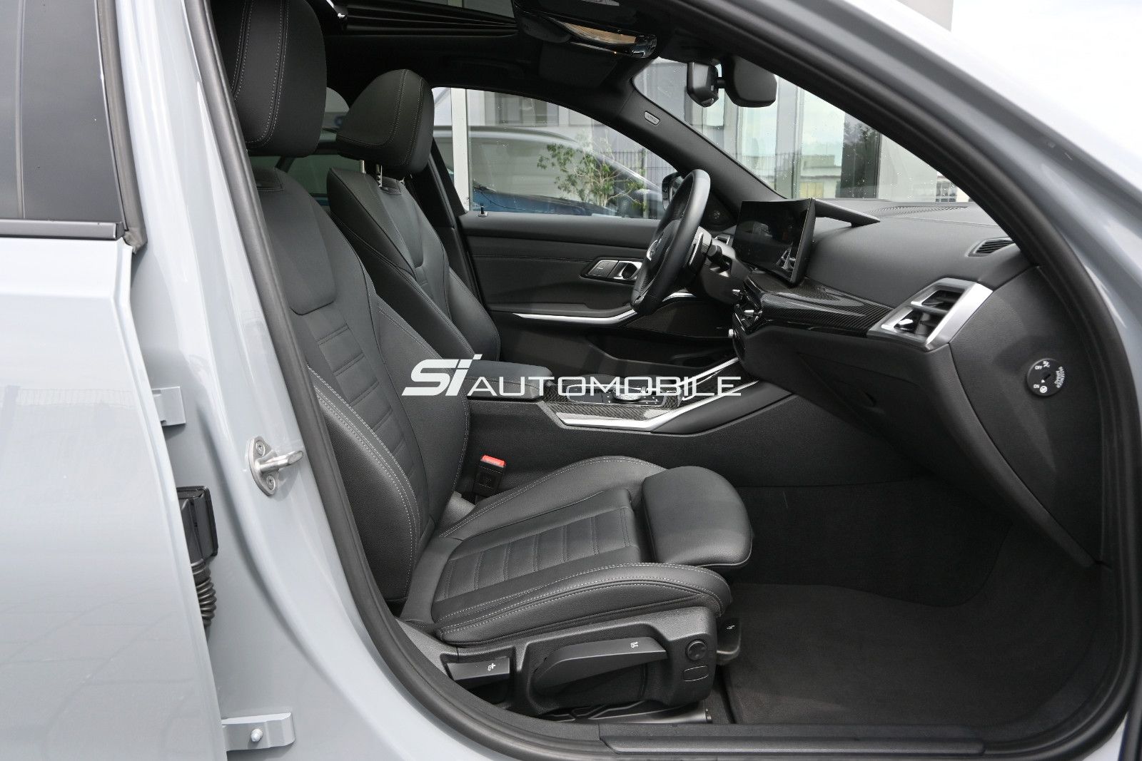 Fahrzeugabbildung BMW 320d xDr. Touring LCI M-Sport Pro °ACC°LEDER°H/K