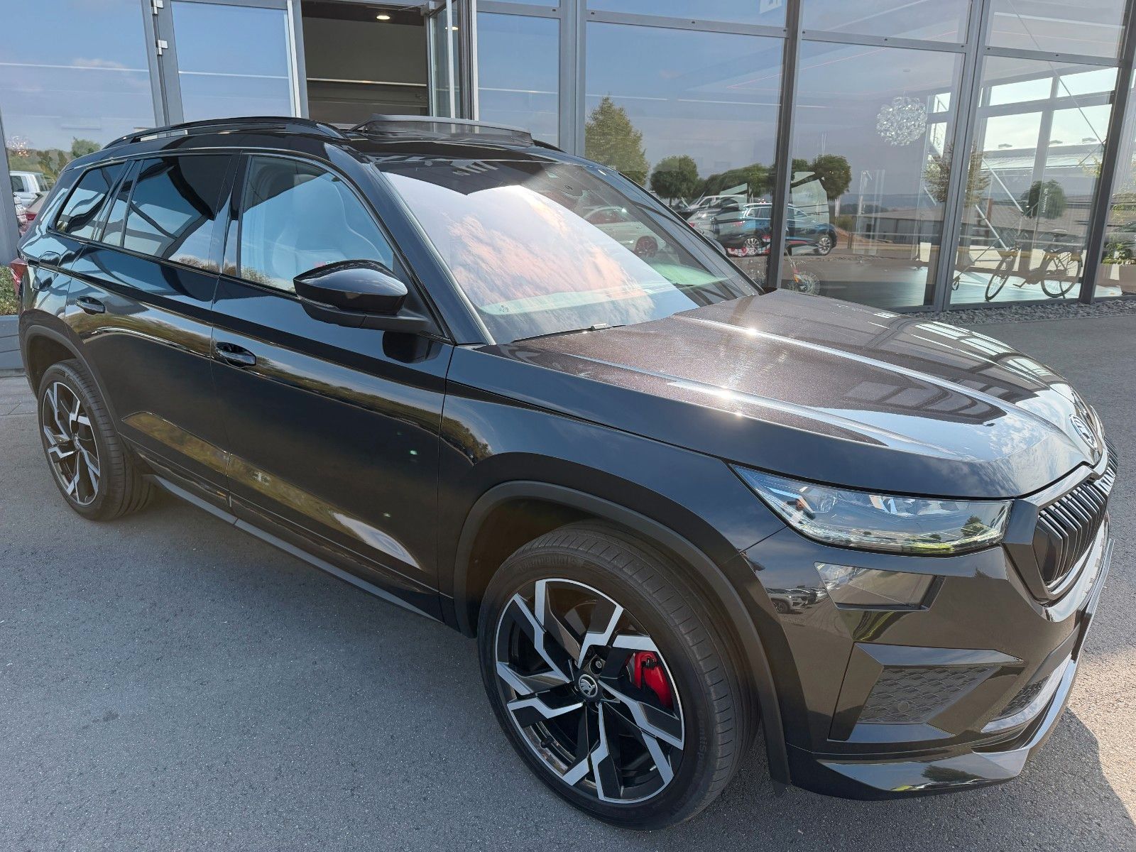 Skoda Kodiaq 2,0TSi RS 4x4 FL Pano AHK Leder Standhz foto 4