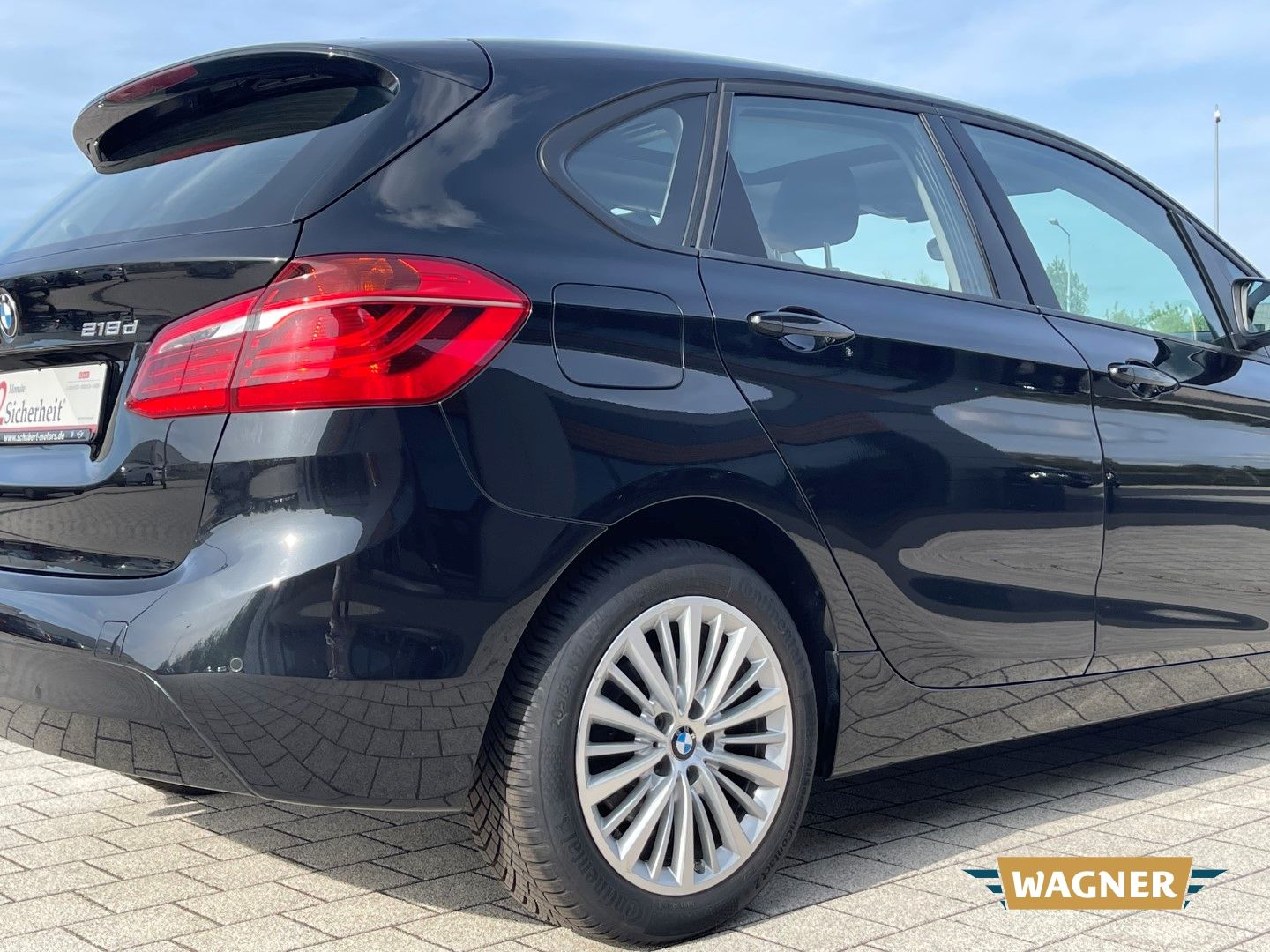 Fahrzeugabbildung BMW 218 Active Tourer d Sitzheizung Klimaautomatik