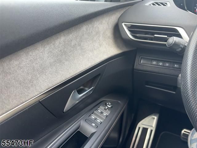 Fahrzeugabbildung Peugeot 3008 1.6 Hybrid 225 (Plug-In), GT