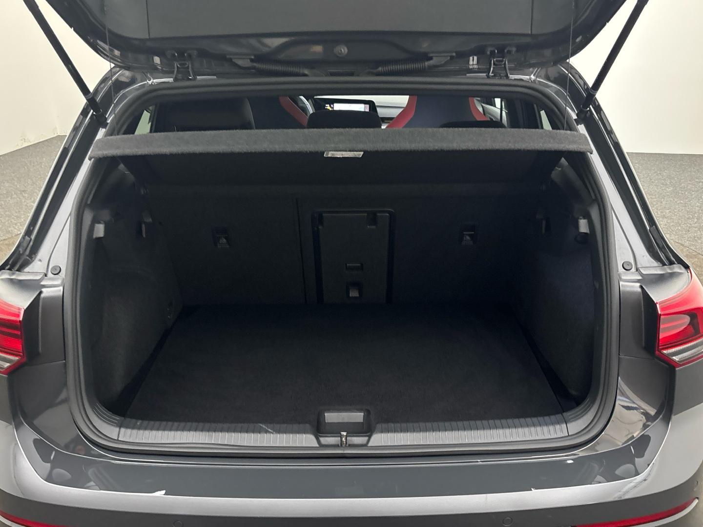 Volkswagen Golf VIII GTI 2.0 TSI DSG CarPlay LED ACC, миниатюра 13
