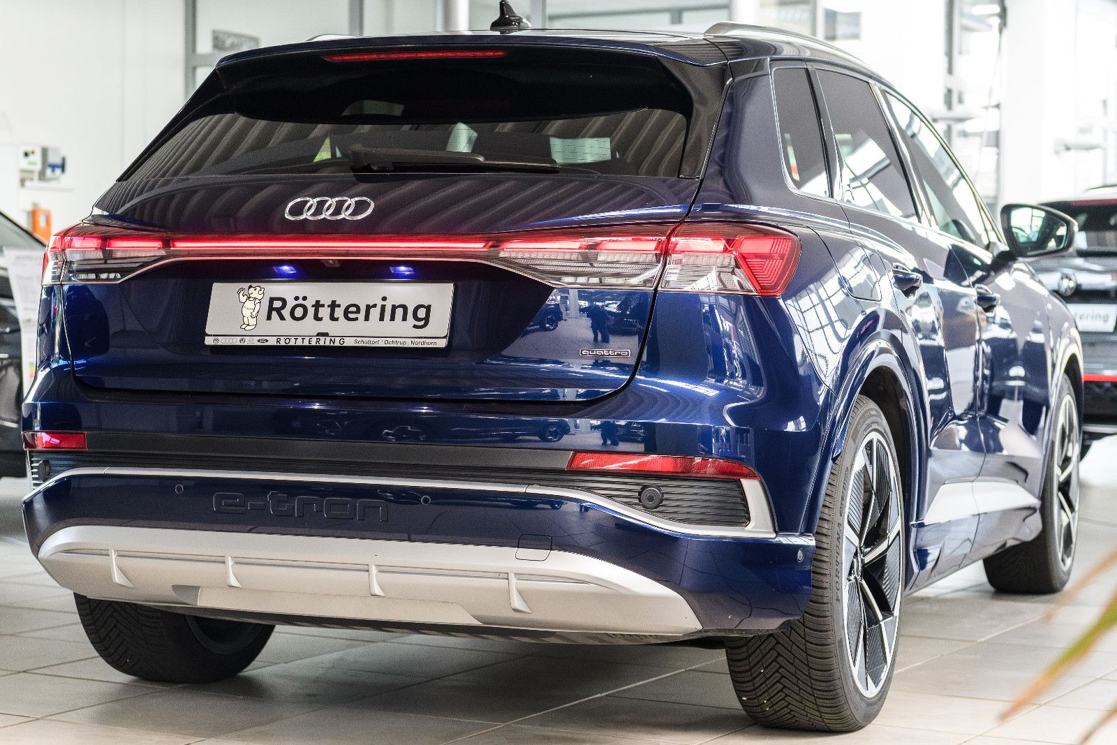 Fahrzeugabbildung Audi Q4 e-tron 45 RFK/MATRIX