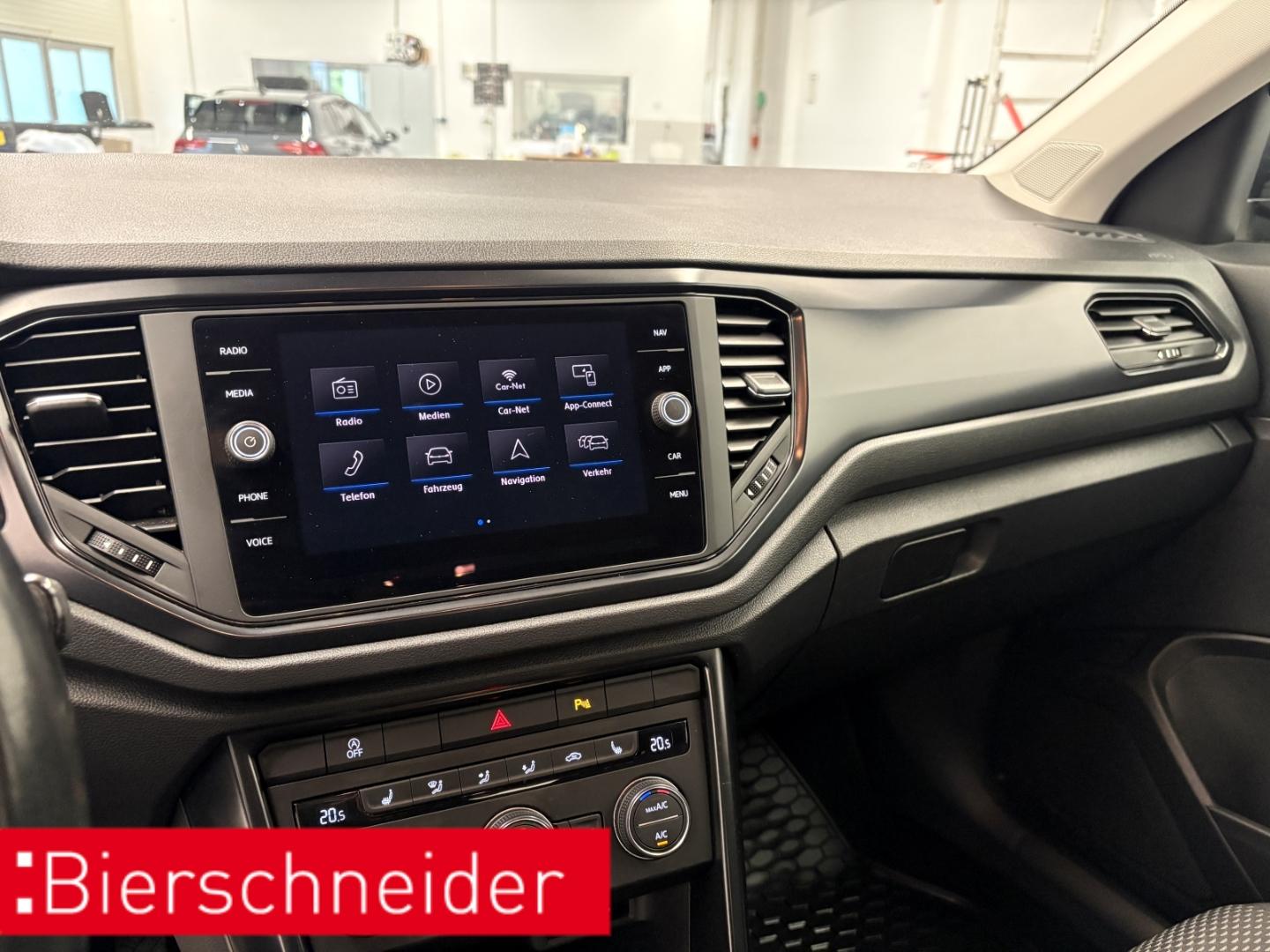 Volkswagen T-Roc 1.0 TSI AHK NAVI PDC 16 ACC