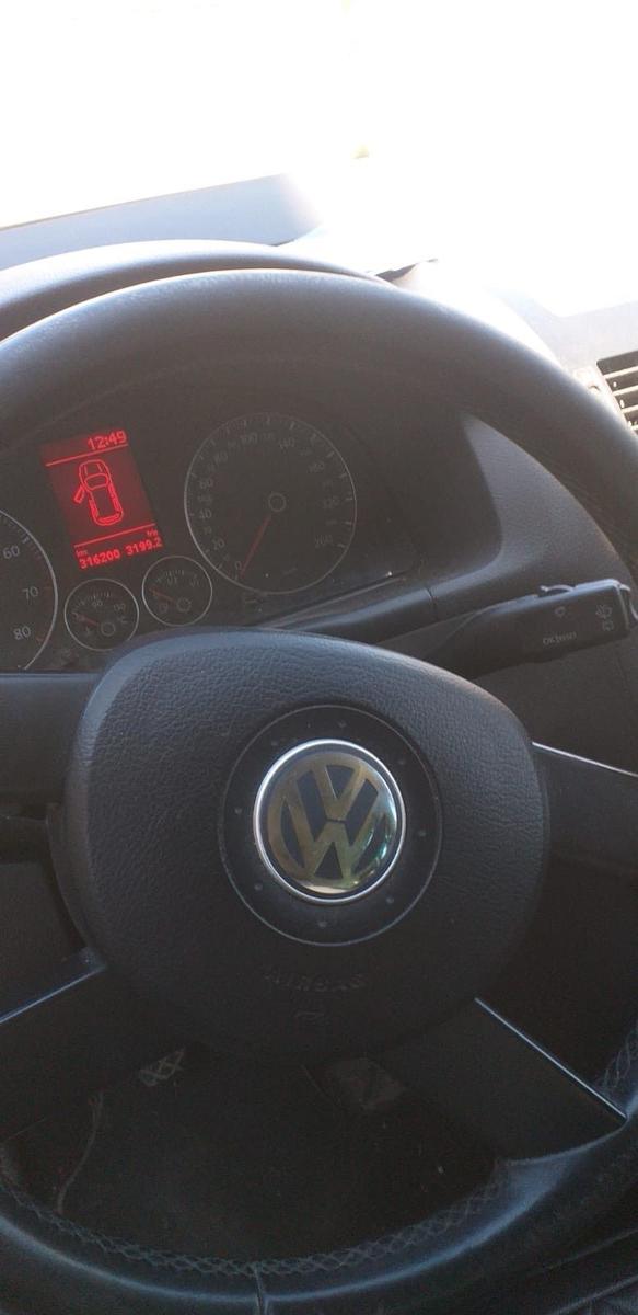 Volkswagen Touran 2006 — engine
