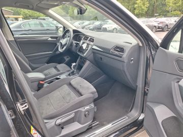 Volkswagen Tiguan - 10