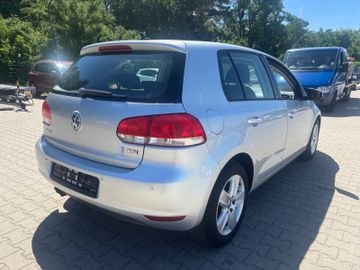 Volkswagen Golf - 5