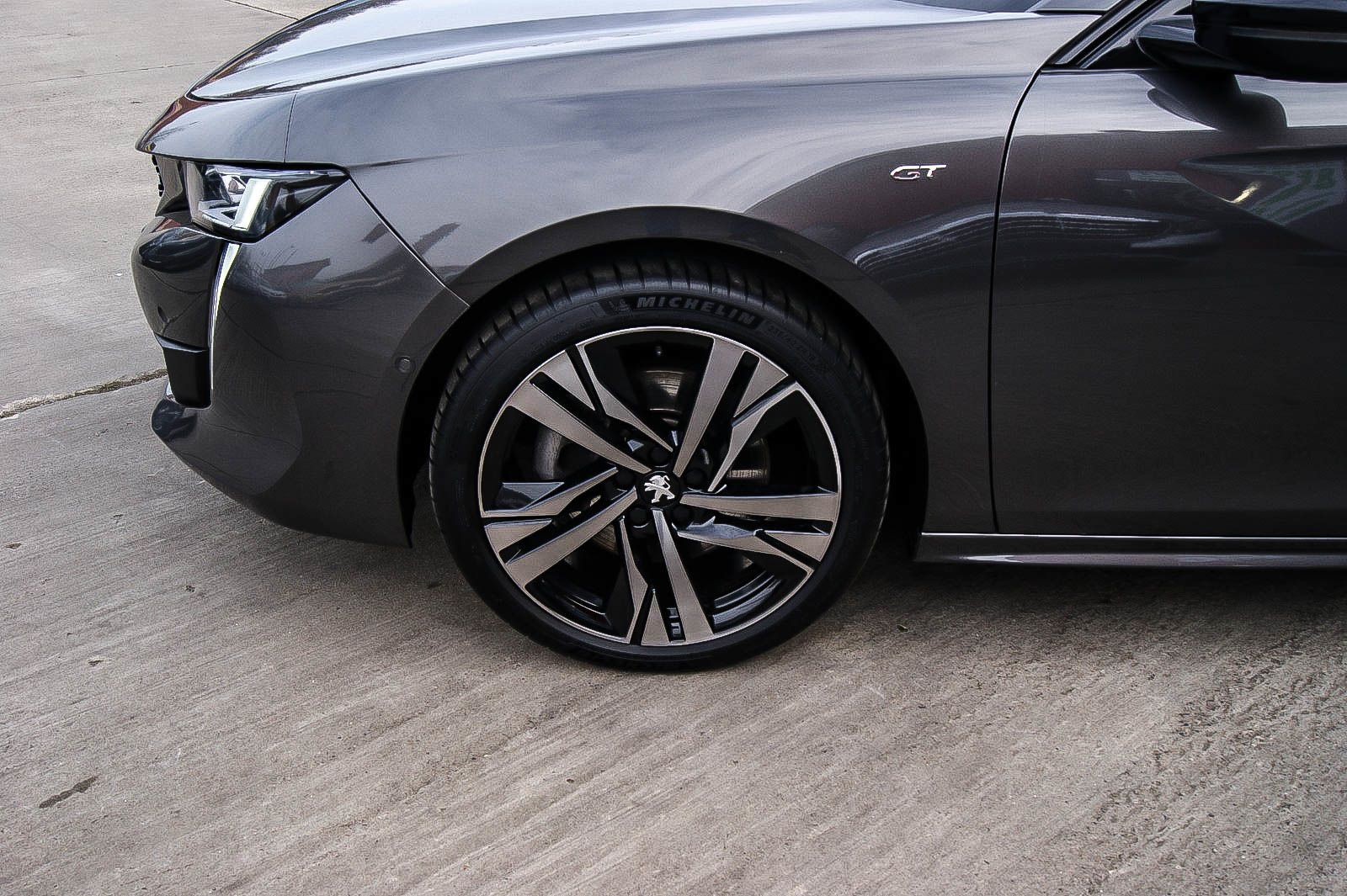 Fahrzeugabbildung Peugeot 508 SW GT Pack NIGHT-VISION ANHZV SCHIEBEDACH