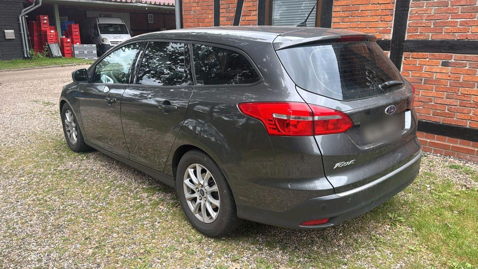 Ford Focus 2015 — engine 105 HP (77kW)