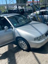 Audi A3 1,6 - Audi A3 aus 2003: 1.6